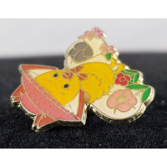 Vintage Unsigned Duck With Hat Walking Among The Flowers Pin, Metal Lapel Pin - Picture 3 of 10